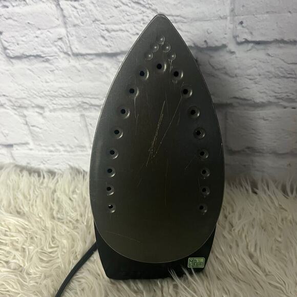 Hamilton Beach Iron Model # 14200 - Picture 7 of 7